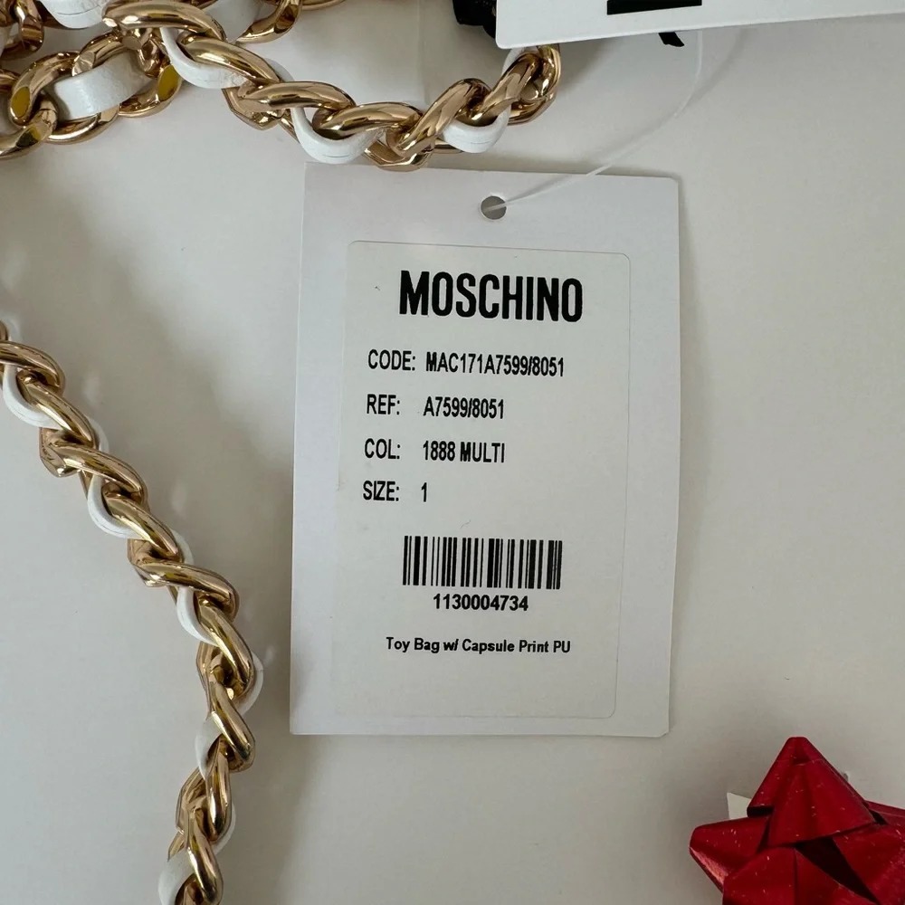 SOLD💫VESTIAIRE- MOSCHINO PILL PURSE - Picture 13 of 16